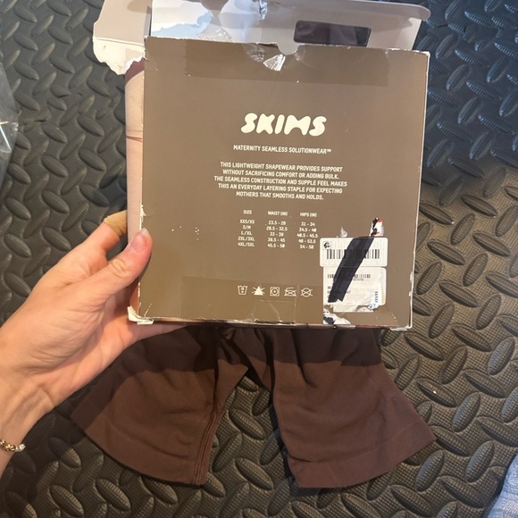 SKIMS • NWT Brown Maternity Seamless Bodysuit RW1 - Picture 2 of 8